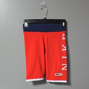 Nike Women's XS Tight Fit Athletic Shorts New w/ Tags! DM7991-673